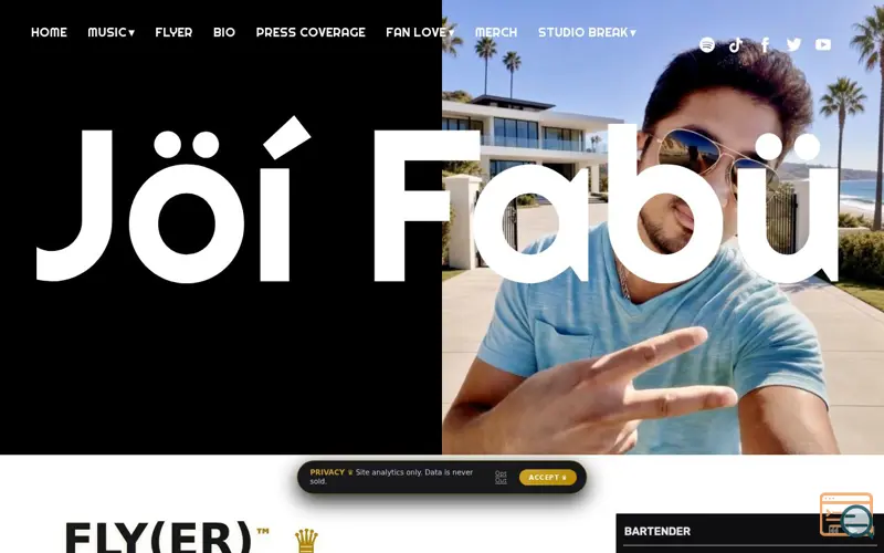 Screenshot of FLY(ER) ♛