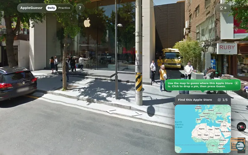 Screenshot of AppleGuessr